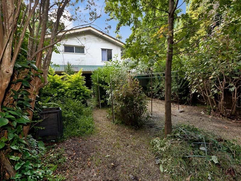 82 Lancelot Street, Tennyson QLD 4105