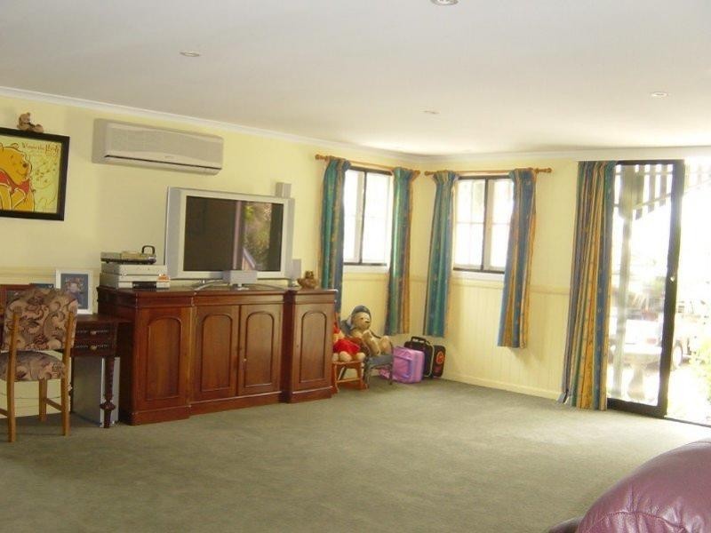 20 Grace Street, Corinda QLD 4075