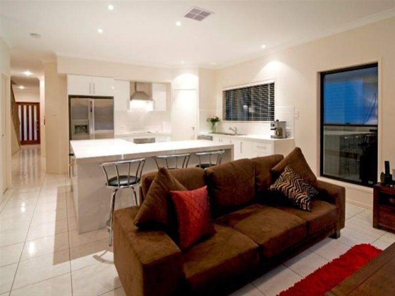 24 Tweedale Street, Graceville QLD 4075