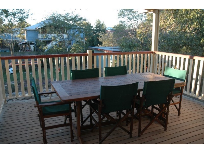 24 Thomas Street, Sherwood QLD 4075