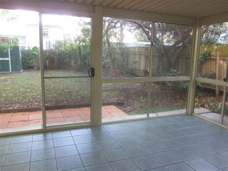 223 Verney Road East, Graceville QLD 4075