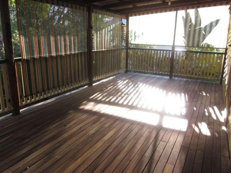 223 Verney Road East, Graceville QLD 4075