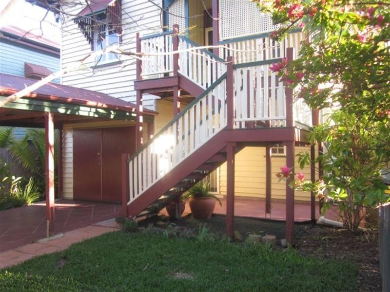 223 Verney Road East, Graceville QLD 4075