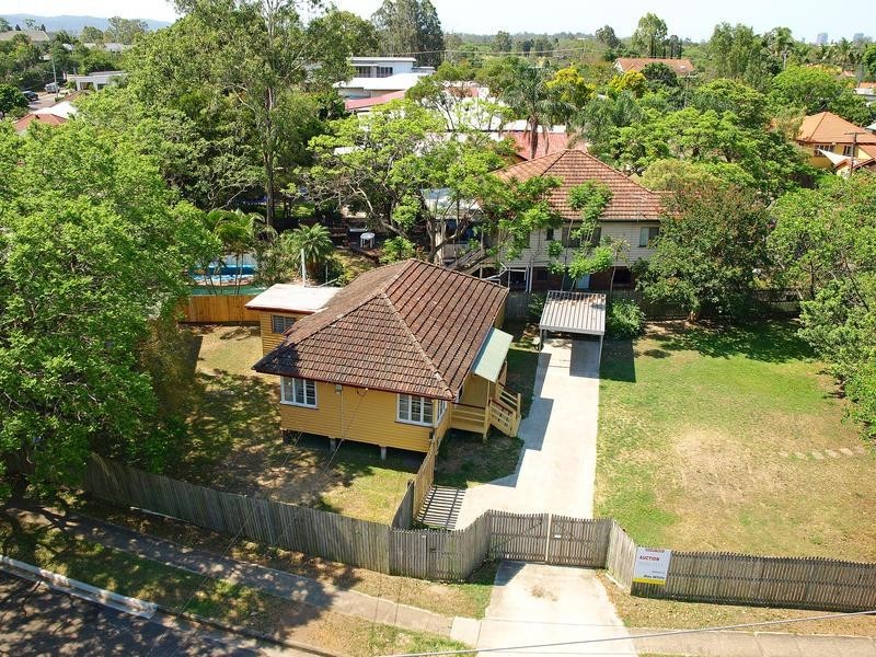 4 David Street, Tennyson QLD 4105