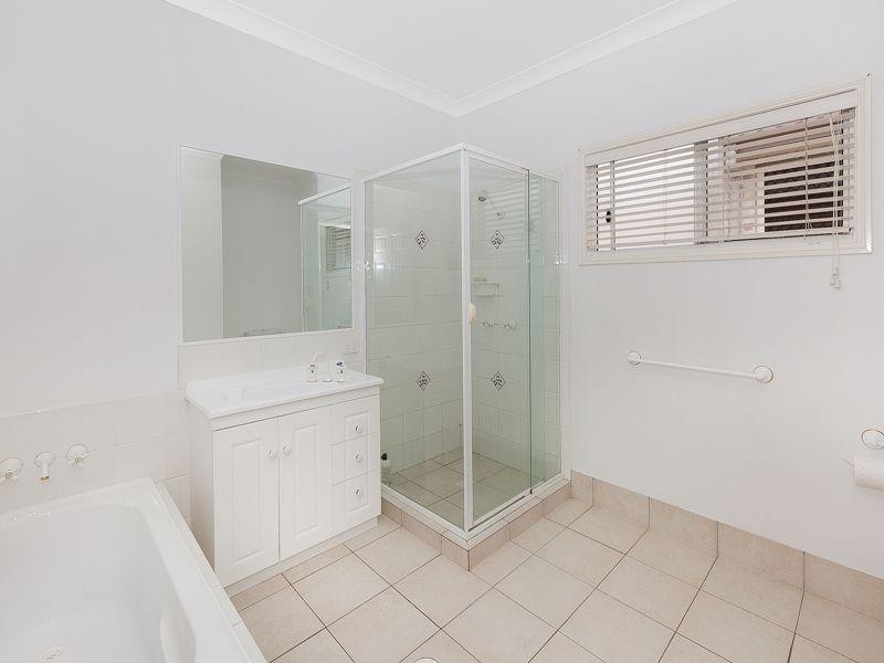 116 Graceville Avenue, Graceville QLD 4075