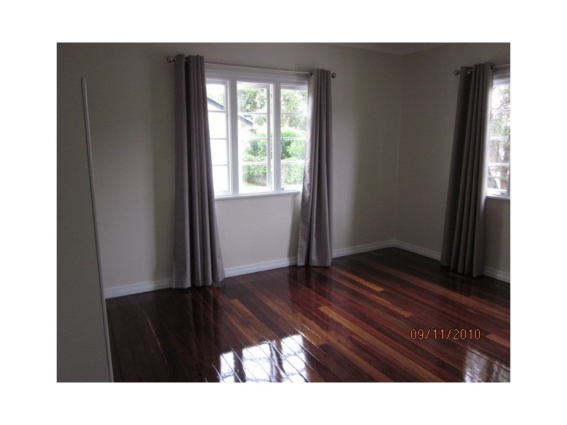 32 California Street, Oxley QLD 4075