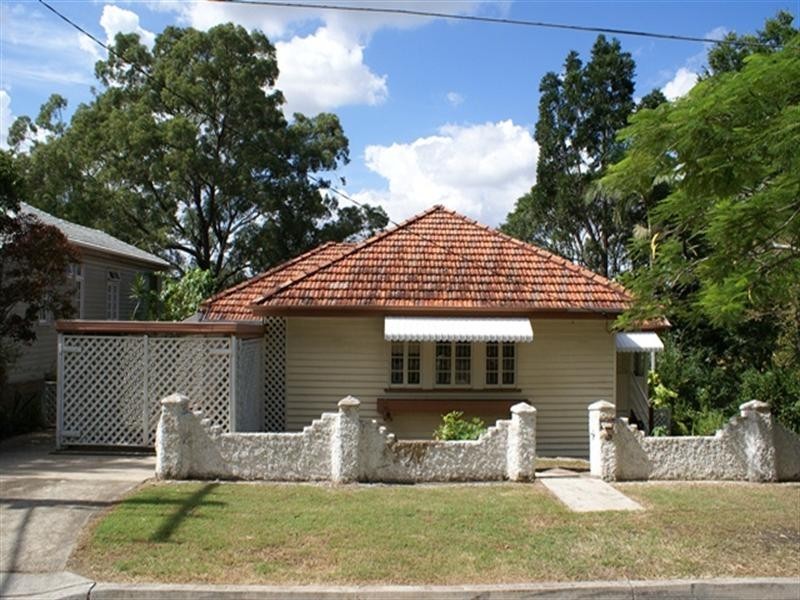 24 Henderson Street, Oxley QLD 4075