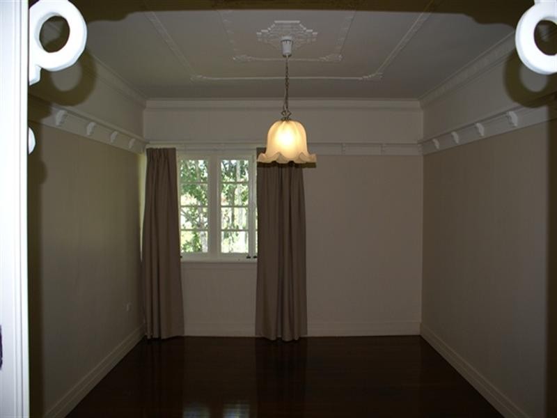 24 Henderson Street, Oxley QLD 4075