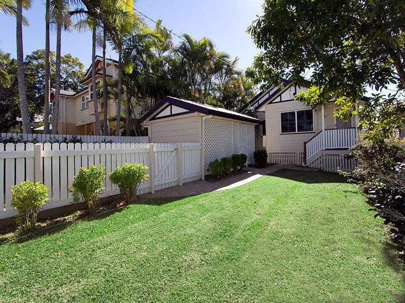 170 Strong Avenue, Graceville QLD 4075