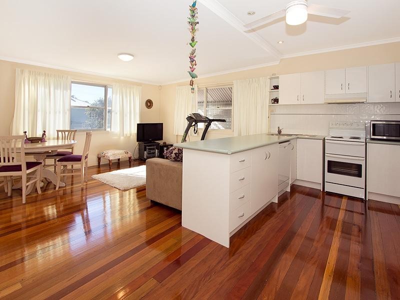 170 Strong Avenue, Graceville QLD 4075