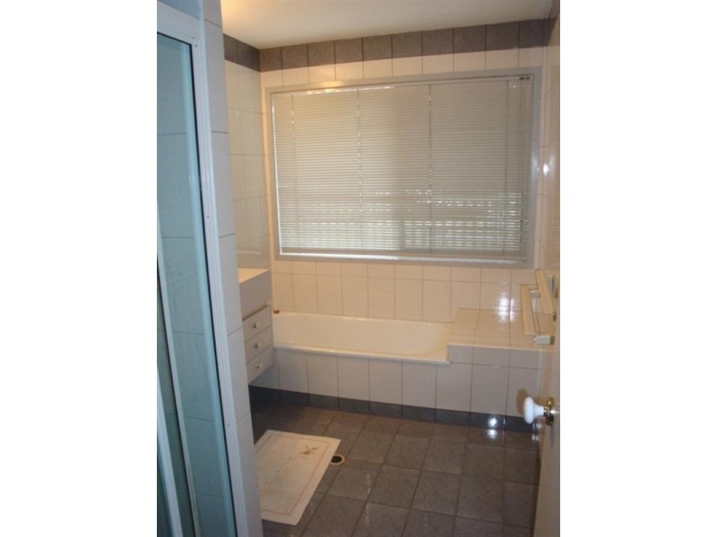 13 Plumer Street, Sherwood QLD 4075