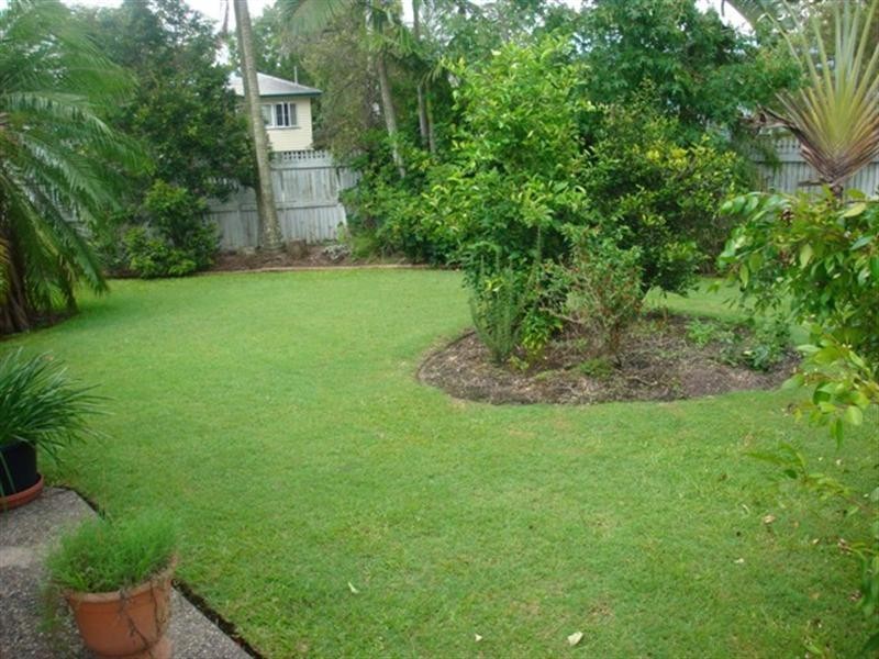 13 Plumer Street, Sherwood QLD 4075