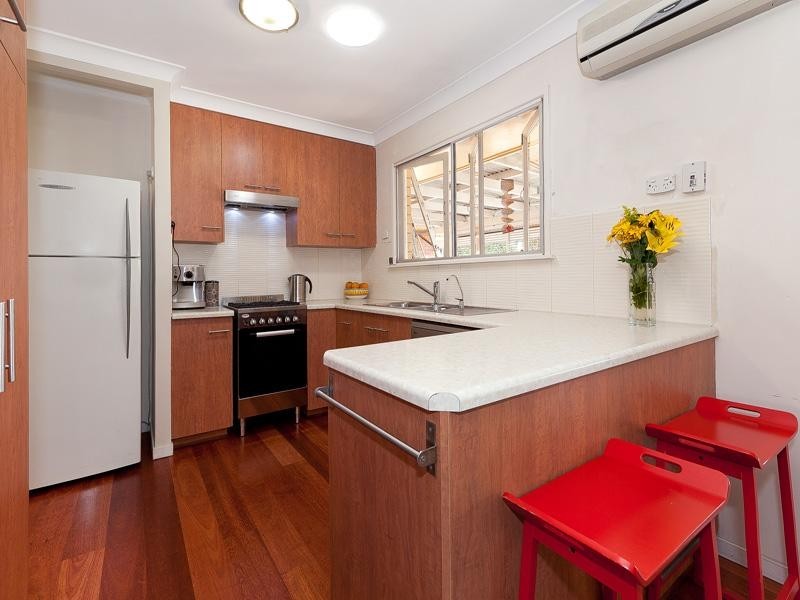 54 Fort Road, Oxley QLD 4075