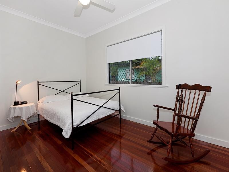 46 Oxley Station Road, Oxley QLD 4075