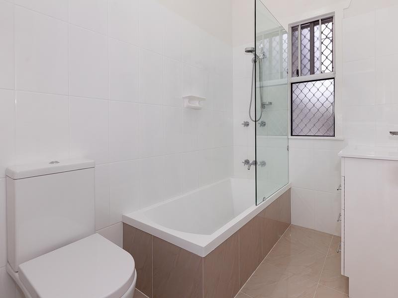 46 Oxley Station Road, Oxley QLD 4075