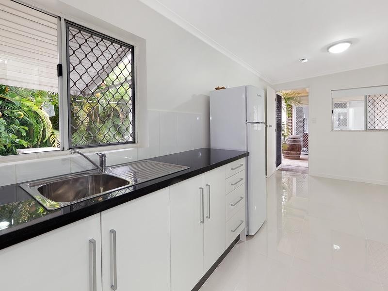 46 Oxley Station Road, Oxley QLD 4075