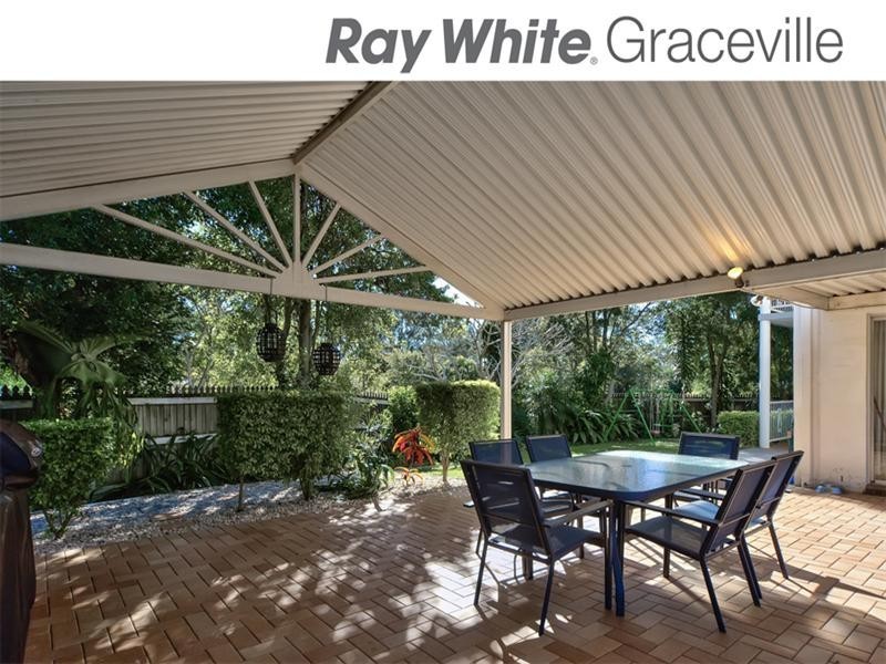 132 Mt Ommaney Drive, Jindalee QLD 4074