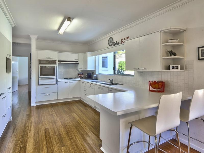 132 Mt Ommaney Drive, Jindalee QLD 4074