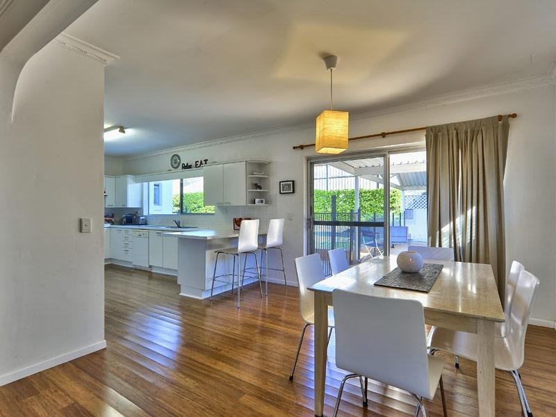 132 Mt Ommaney Drive, Jindalee QLD 4074