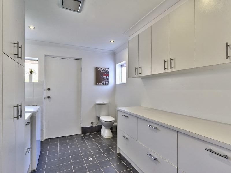 132 Mt Ommaney Drive, Jindalee QLD 4074