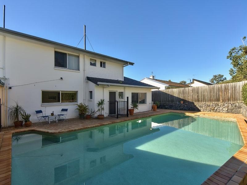 132 Mt Ommaney Drive, Jindalee QLD 4074