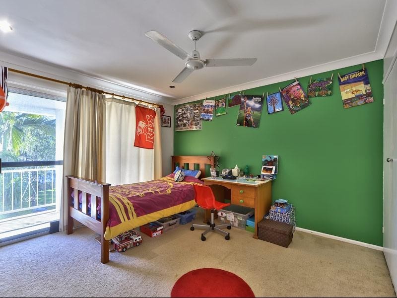 132 Mt Ommaney Drive, Jindalee QLD 4074