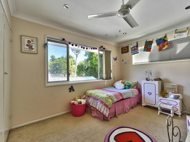 132 Mt Ommaney Drive, Jindalee QLD 4074