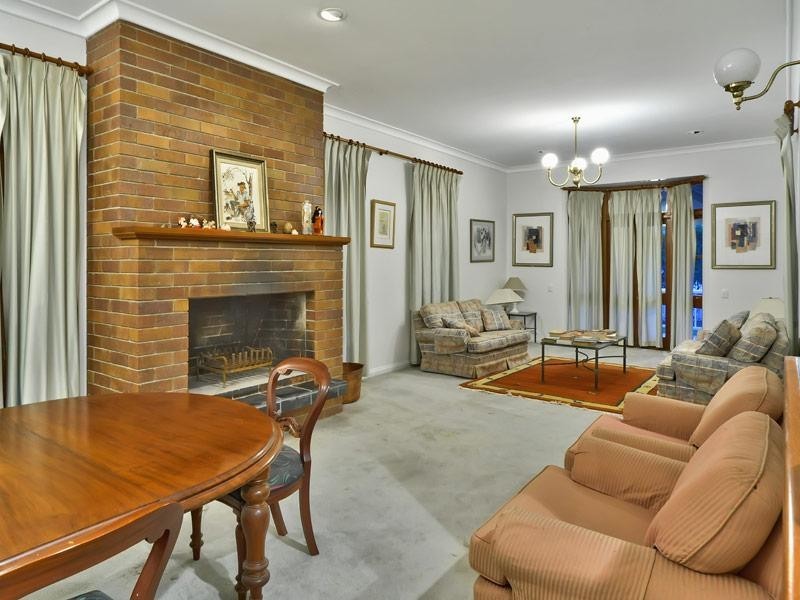 61 Wylie Street, Graceville QLD 4075