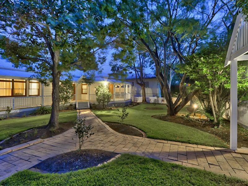 61 Wylie Street, Graceville QLD 4075