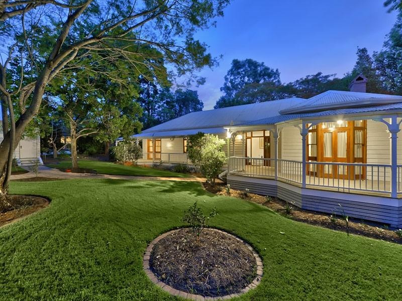 61 Wylie Street, Graceville QLD 4075