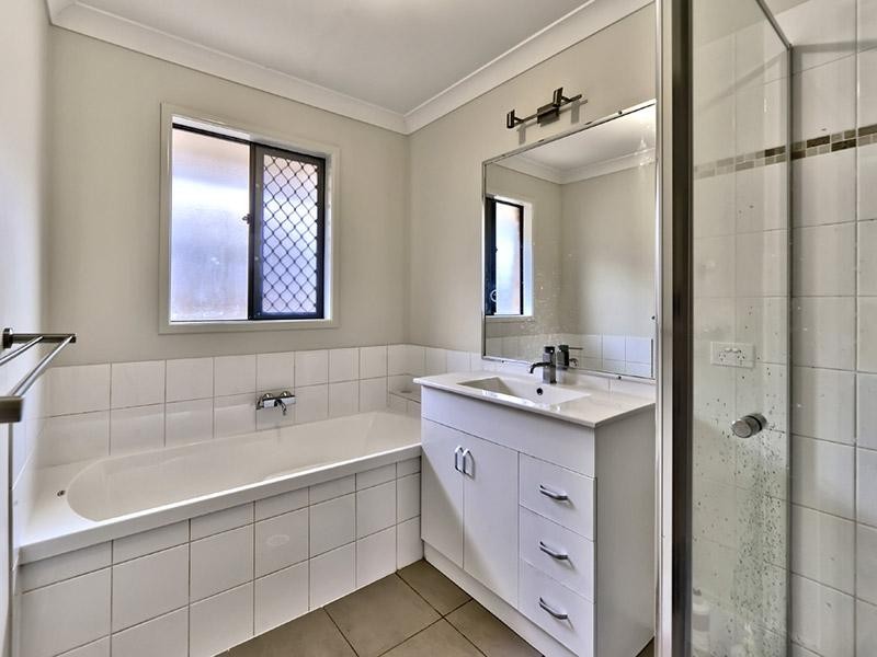 313 Verney Road East, Graceville QLD 4075