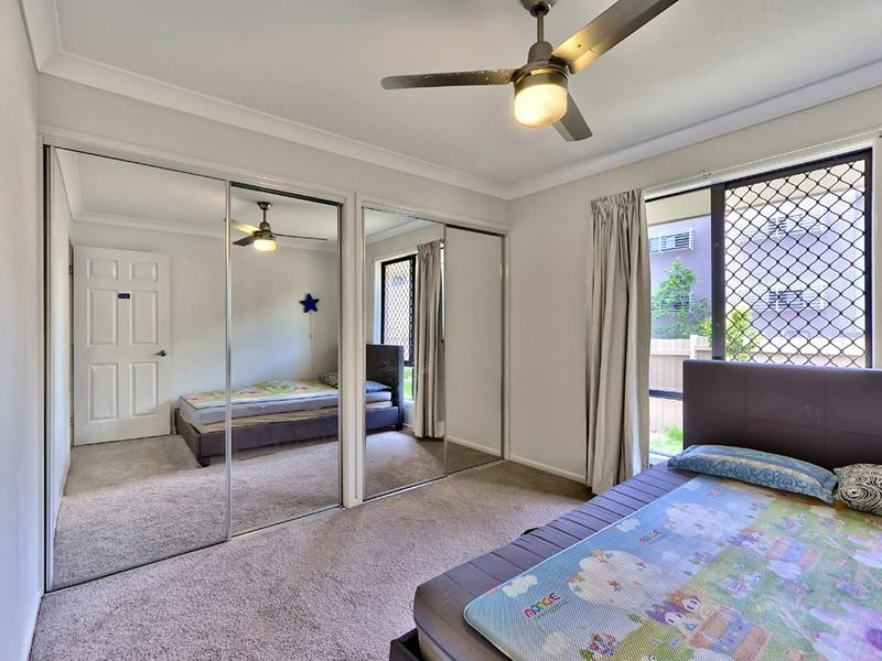 313 Verney Road East, Graceville QLD 4075