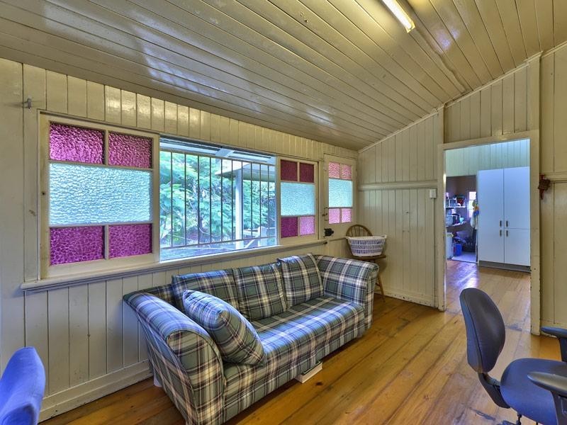 8 Erinvale Street, Corinda QLD 4075