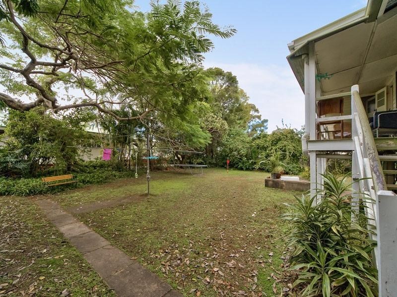 8 Erinvale Street, Corinda QLD 4075