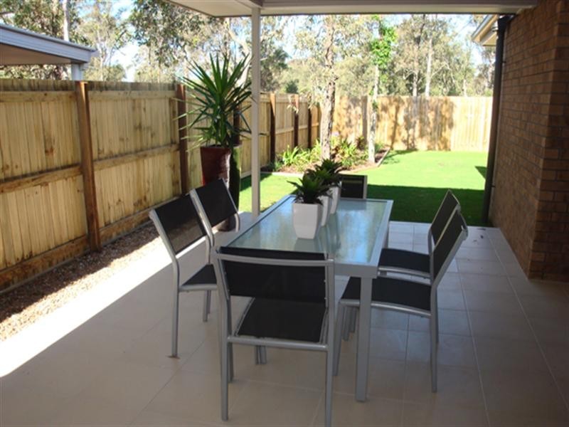 10 Krystelle Close, Oxley QLD 4075