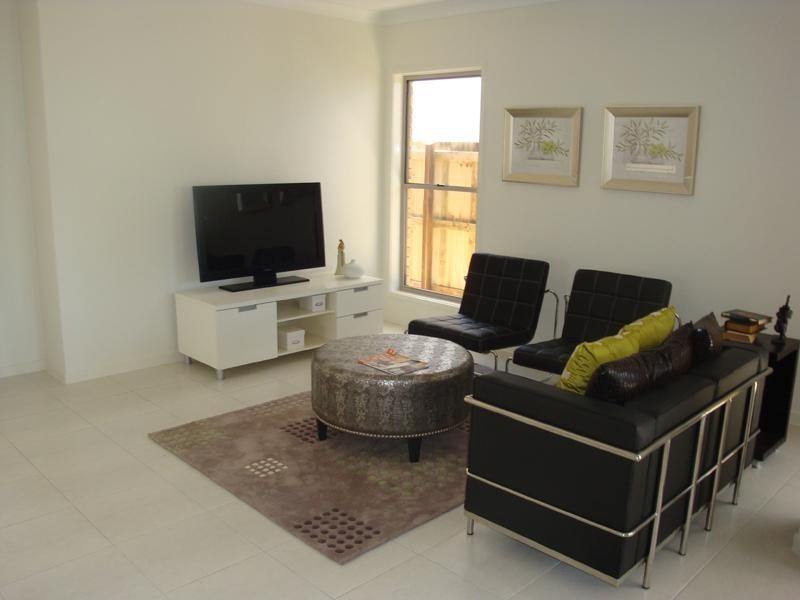 10 Krystelle Close, Oxley QLD 4075