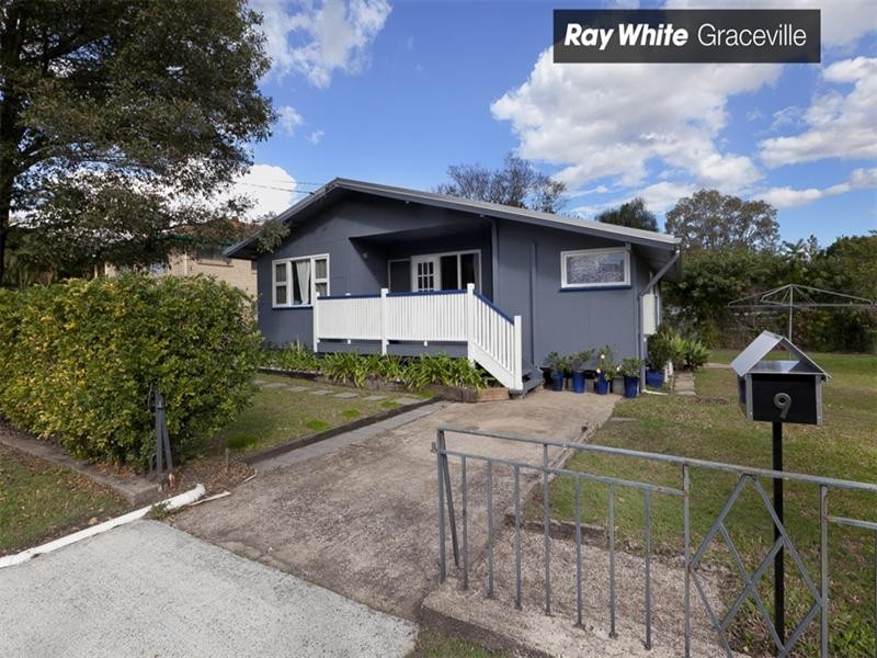 9 Whistler Street, Corinda QLD 4075