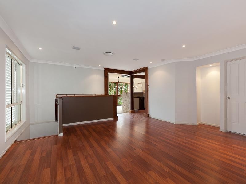 17 Rathlyn Avenue, Corinda QLD 4075