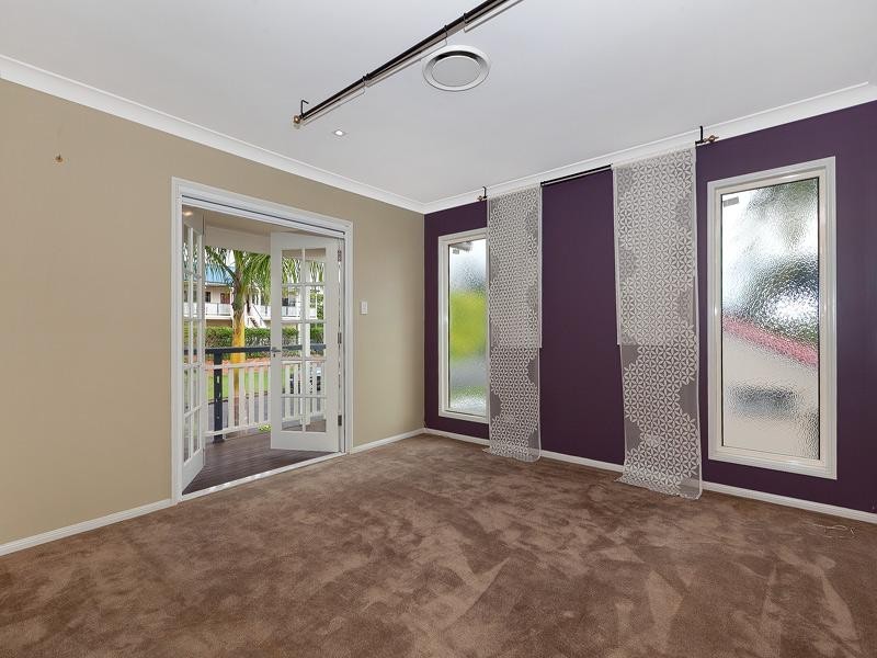 17 Rathlyn Avenue, Corinda QLD 4075