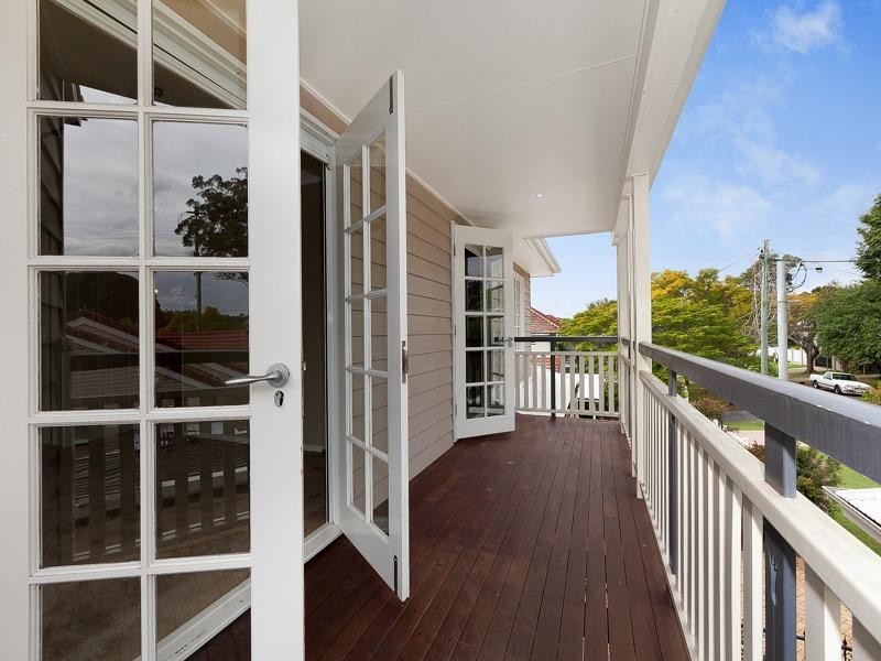 17 Rathlyn Avenue, Corinda QLD 4075