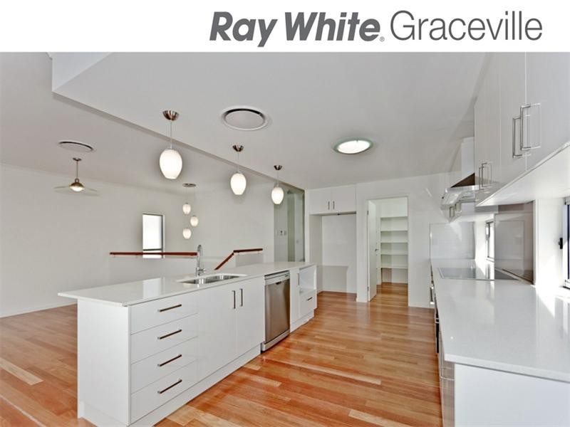 381 Verney Road East, Graceville QLD 4075