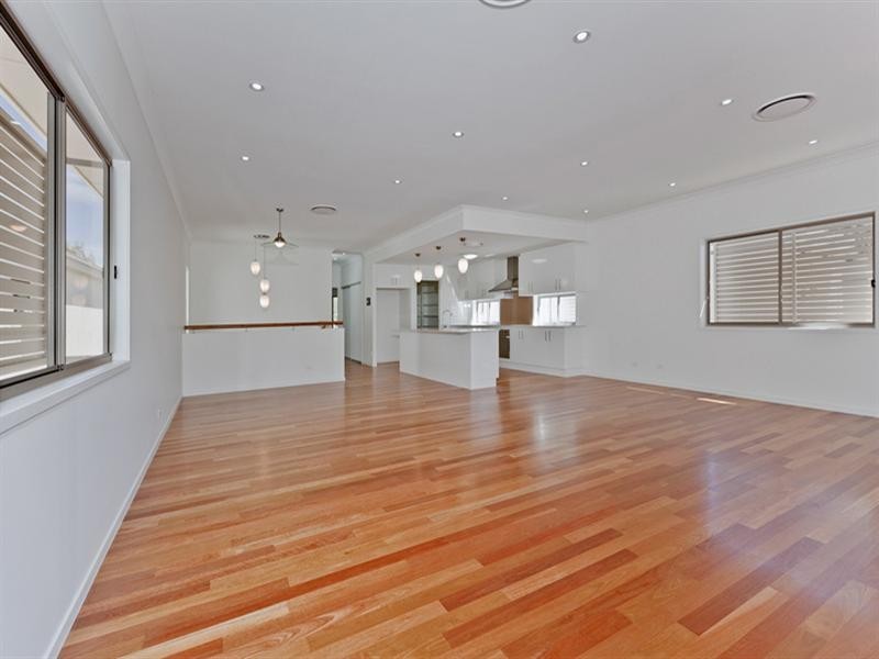 381 Verney Road East, Graceville QLD 4075