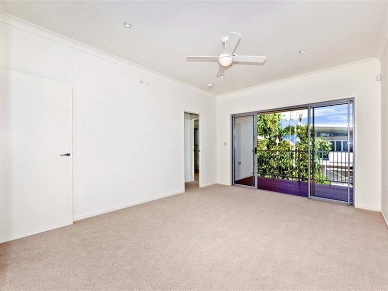 381 Verney Road East, Graceville QLD 4075