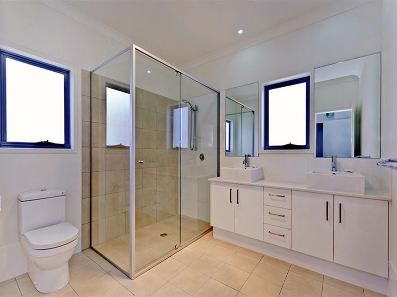 381 Verney Road East, Graceville QLD 4075