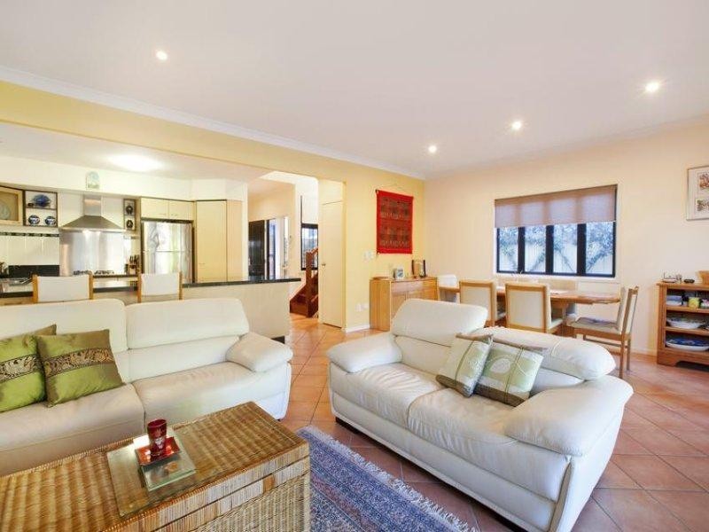 119 Central Avenue, Sherwood QLD 4075