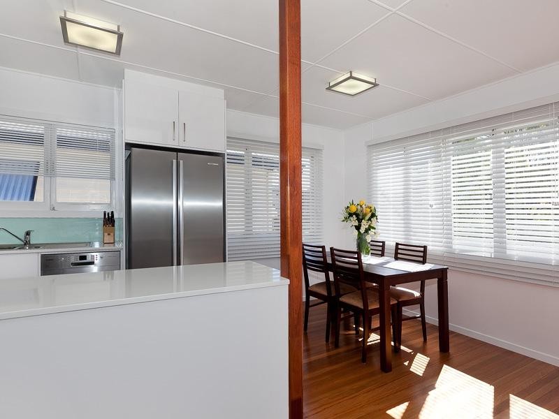 19 Hood Street, Sherwood QLD 4075