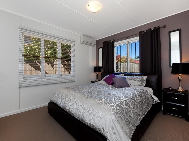 19 Hood Street, Sherwood QLD 4075