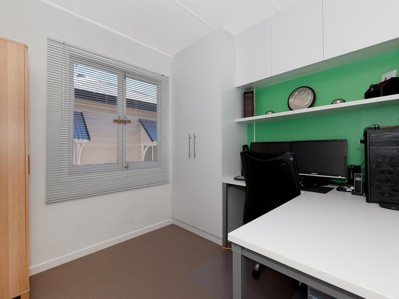 19 Hood Street, Sherwood QLD 4075