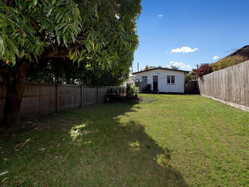 19 Hood Street, Sherwood QLD 4075