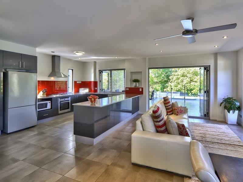 67 Strickland Terrace, Graceville QLD 4075